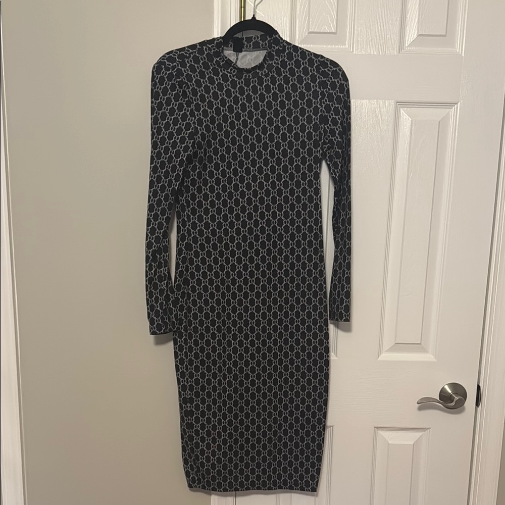 SHEIN Black and White Geometric Long Sleeve Dress